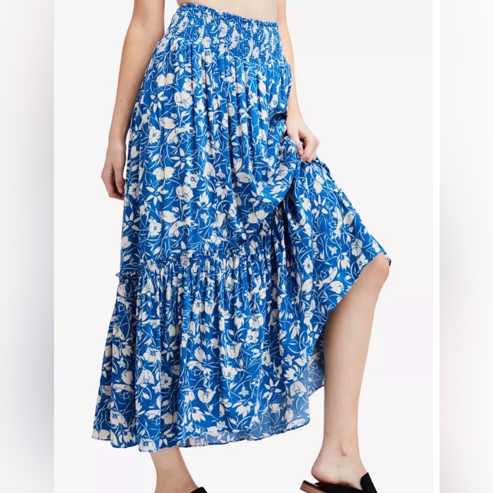 EUC Free People szM Way Of The Wind Printed Maxi Skirt…